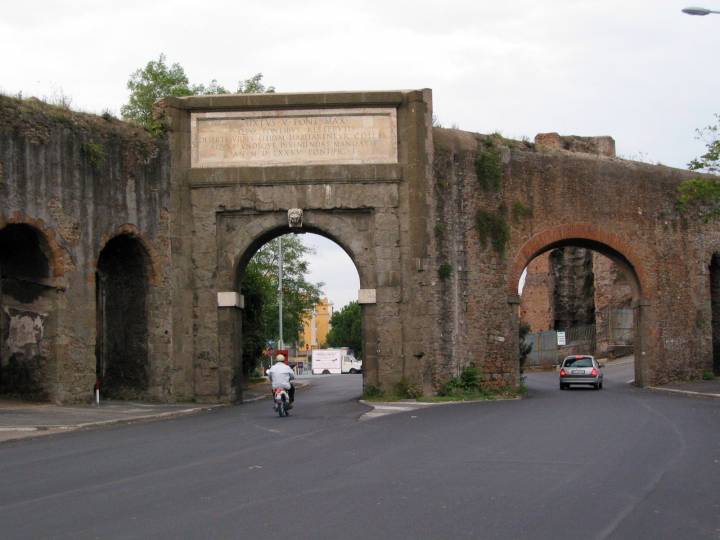 porta furba acquedotto felice roma